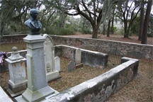 Thomas Heyward Tomb